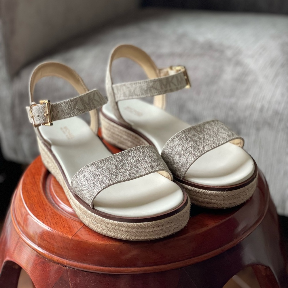 Michael Kors Vanilla Espadrilles Sandals with Platform Sole